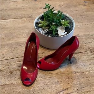 38.5 Marc by Marc Jacobs Candy Apple Red Peep Toes
